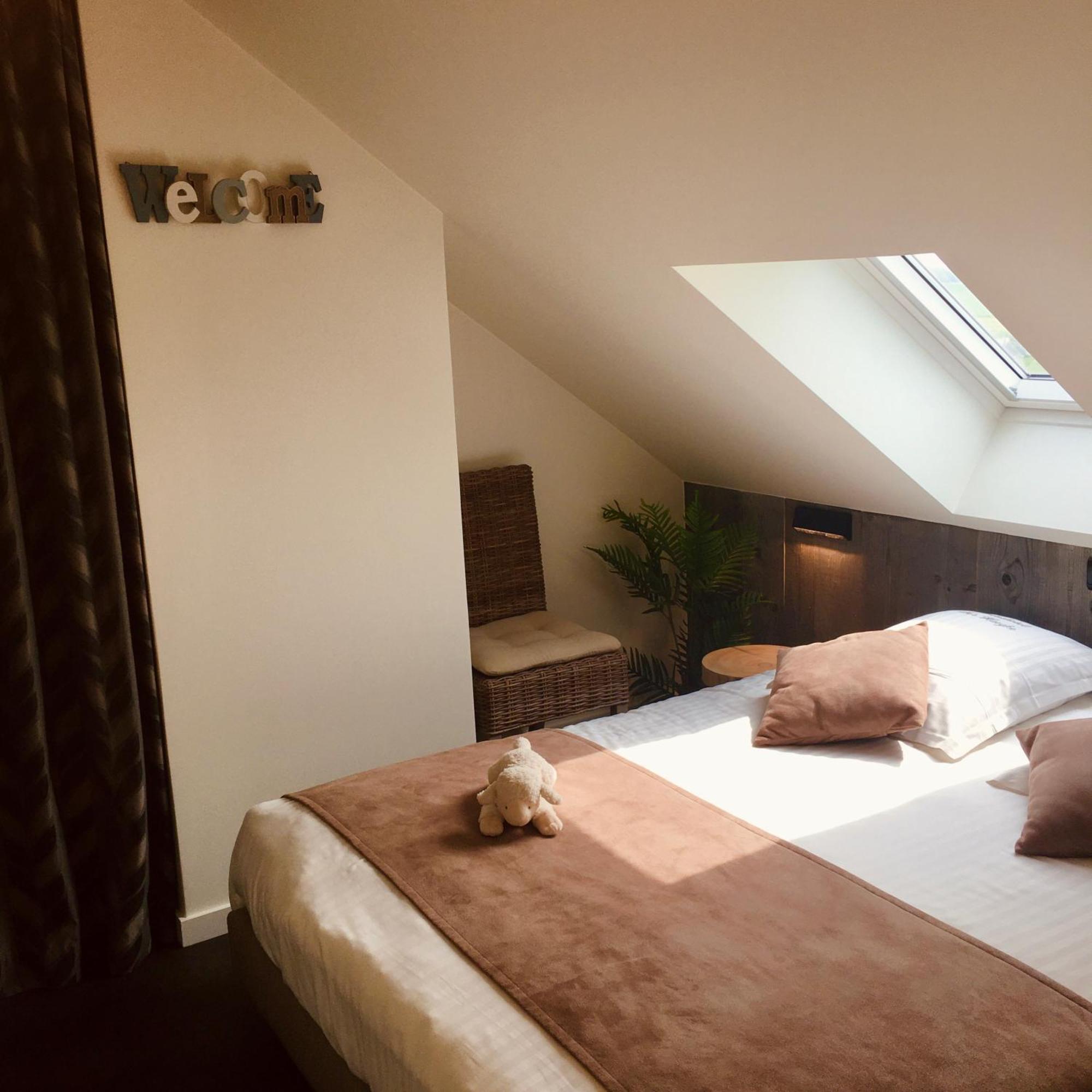 Hoevehotel Ter Haeghe Gistel Extérieur photo